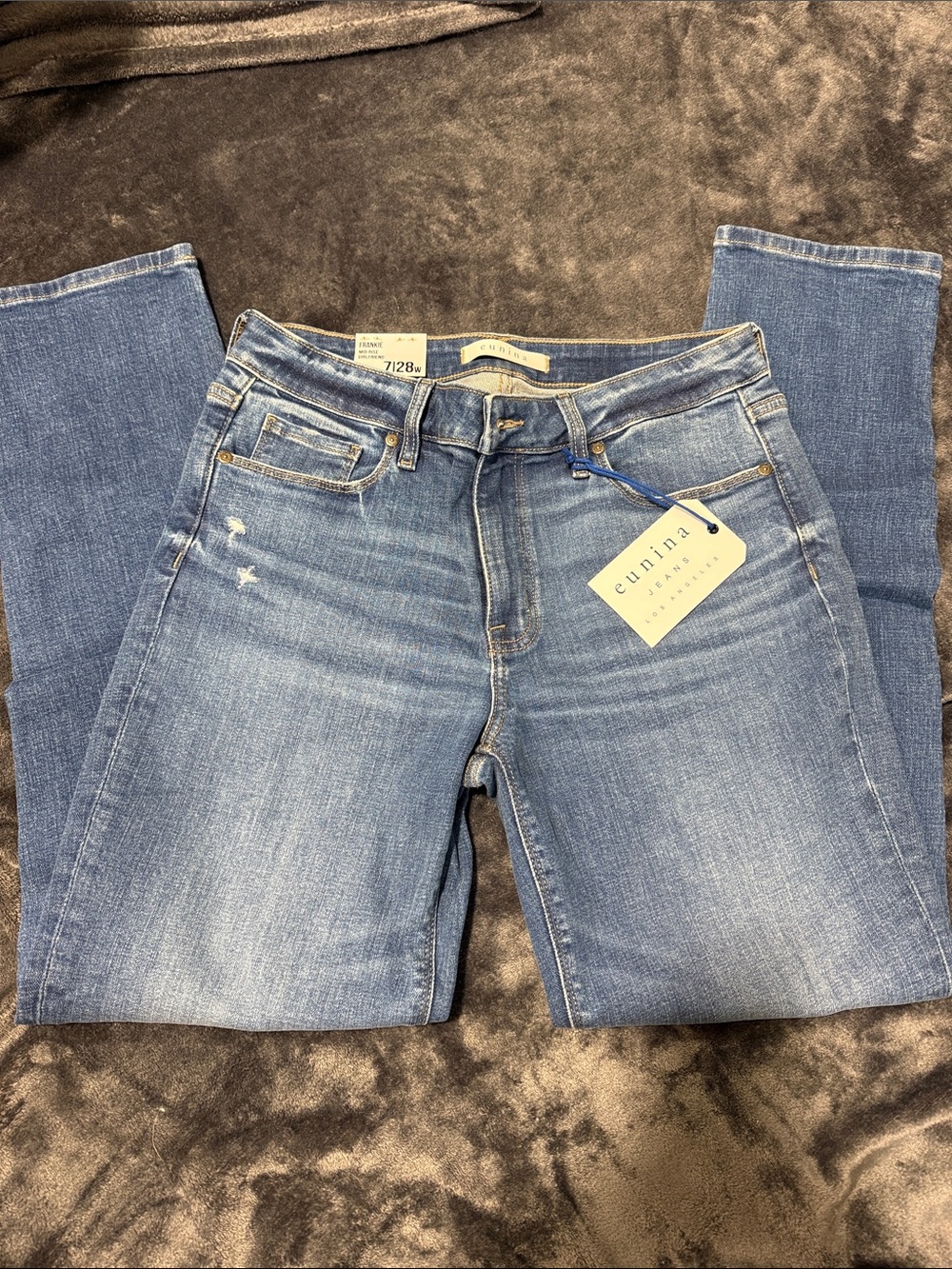 eunina Light Blue Straight Leg Womenโs Jeans